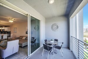 Outdoor dining - Relaxing 2 Bed Condo in Storey Lake Resort-304 (Kissimmee)