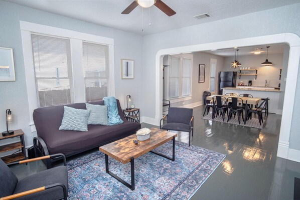 House | 3 bedrooms - Wonderful 3 BR 2 BA Near Downtown (San Antonio)