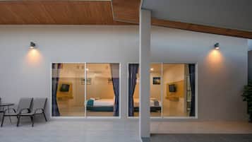 1 bedroom, free WiFi, bed sheets