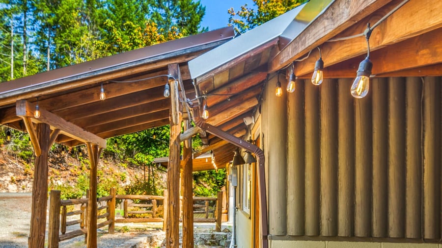 Half-pipe Hideaway in Packwood