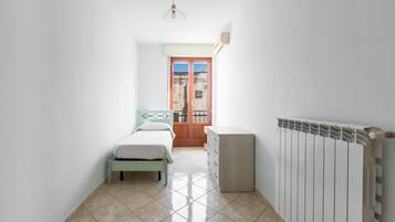 2 bedrooms, iron/ironing board