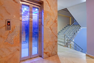 Collection O Hotel Mahal