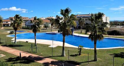 Espectacular Chalet Adosado Para Vacaciones en Panorámica Golf Sant Jordi