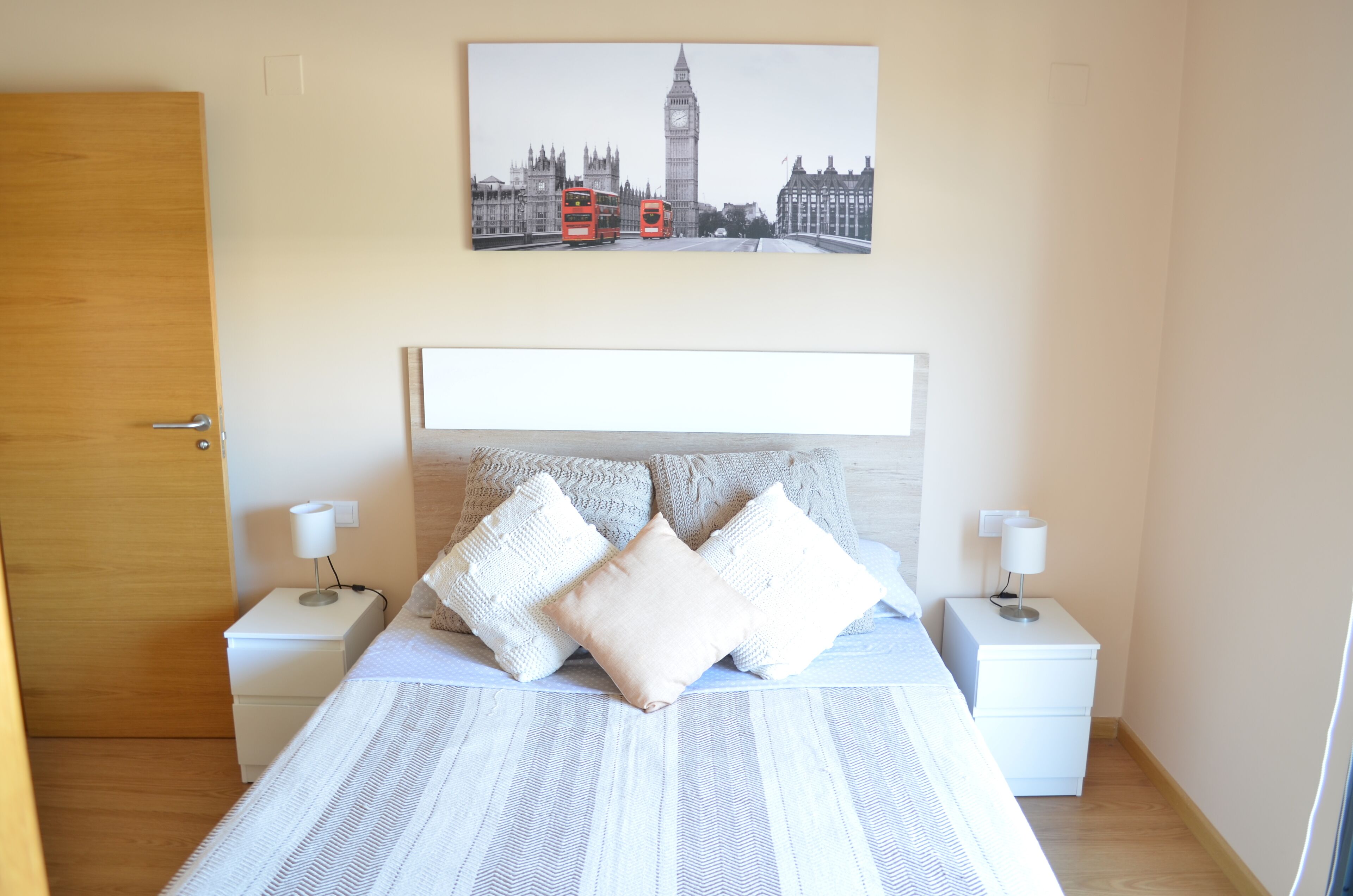 3 slaapkamers, een strijkplank/strijkijzer, wifi, beddengoed