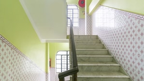Lobby - OYO Bideshini Hotel (Rampurhat)