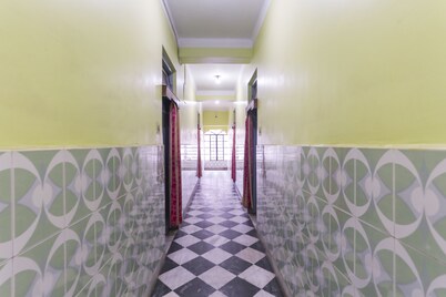 OYO Bideshini Hotel
