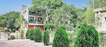 OYO Flagship 813319 Urvashi Guest House