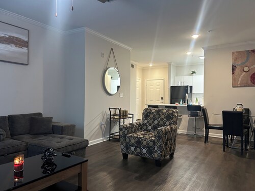 Enjoy your stay at this peaceful and centrally-located property in Atlanta.