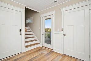 Interior - Long Boat II: Third Row Home With Private Pool, Game Room (Oak Island)
