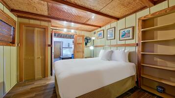 2 多间卧室、办公桌、熨斗/熨衣板、旅行婴儿床