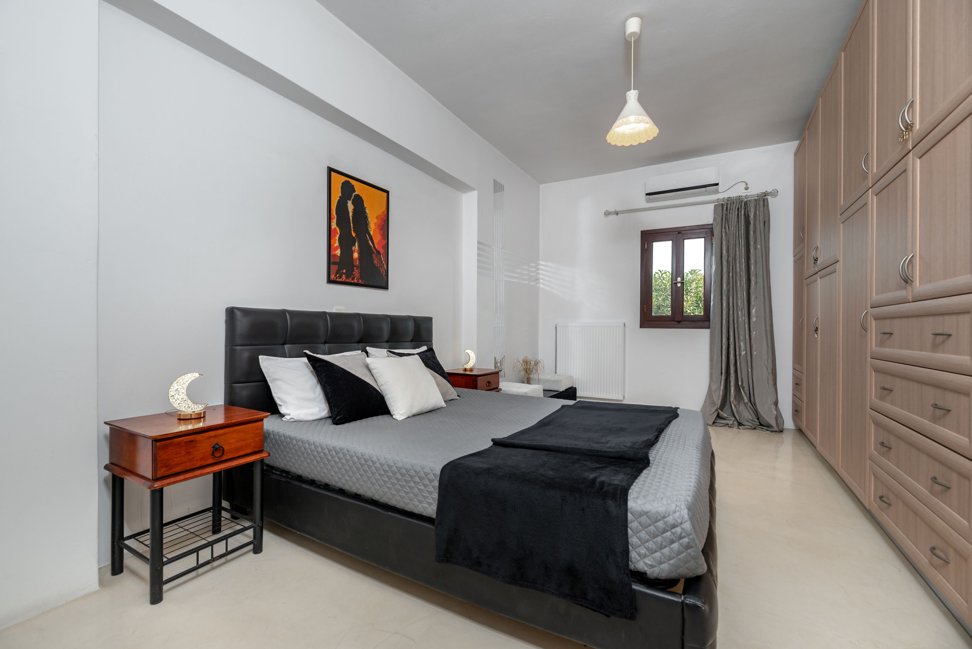 3 chambres, fer et planche à repasser, Wi-Fi, draps fournis
