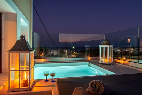 Anna's Villa with private jacuzzi & sea view