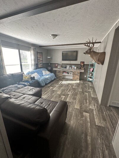 Ready for some R&R? We are 1 mile from the State dock and Nick's Boat dock!