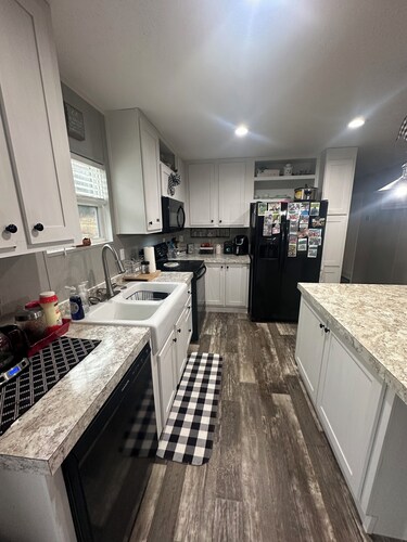 Ready for some R&R? We are 1 mile from the State dock and Nick's Boat dock!