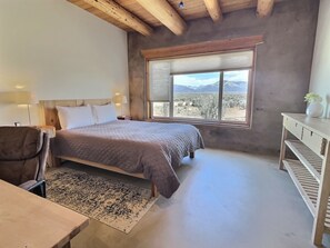 2 bedrooms, desk, iron/ironing board, free WiFi - Adobe Tranquillo Mountain Views (El Prado)