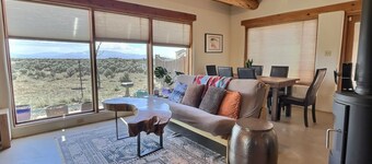 Adobe Tranquillo Mountain Views