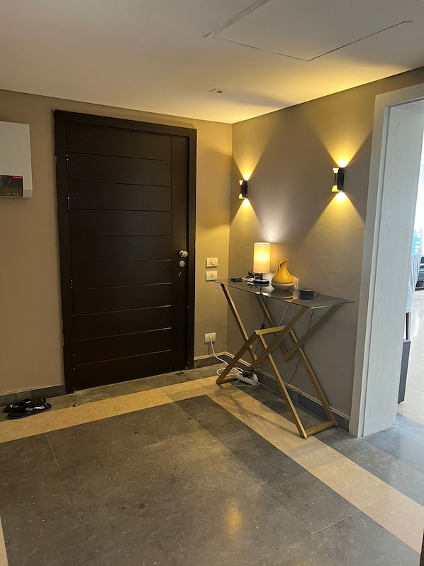 Interior - Luxurious 3 bdrm Appt in elite prestigious NG compound viewing Guiza Pyramids (Cairo)