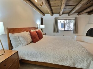 3 soverom, strykejern/-brett, wi-fi (inkludert) og sengetøy