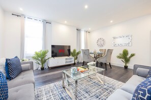 Apartment, Smoking | 4 bedrooms - Stylish Block Of Apartments By AV Stays Croydon (Croydon)