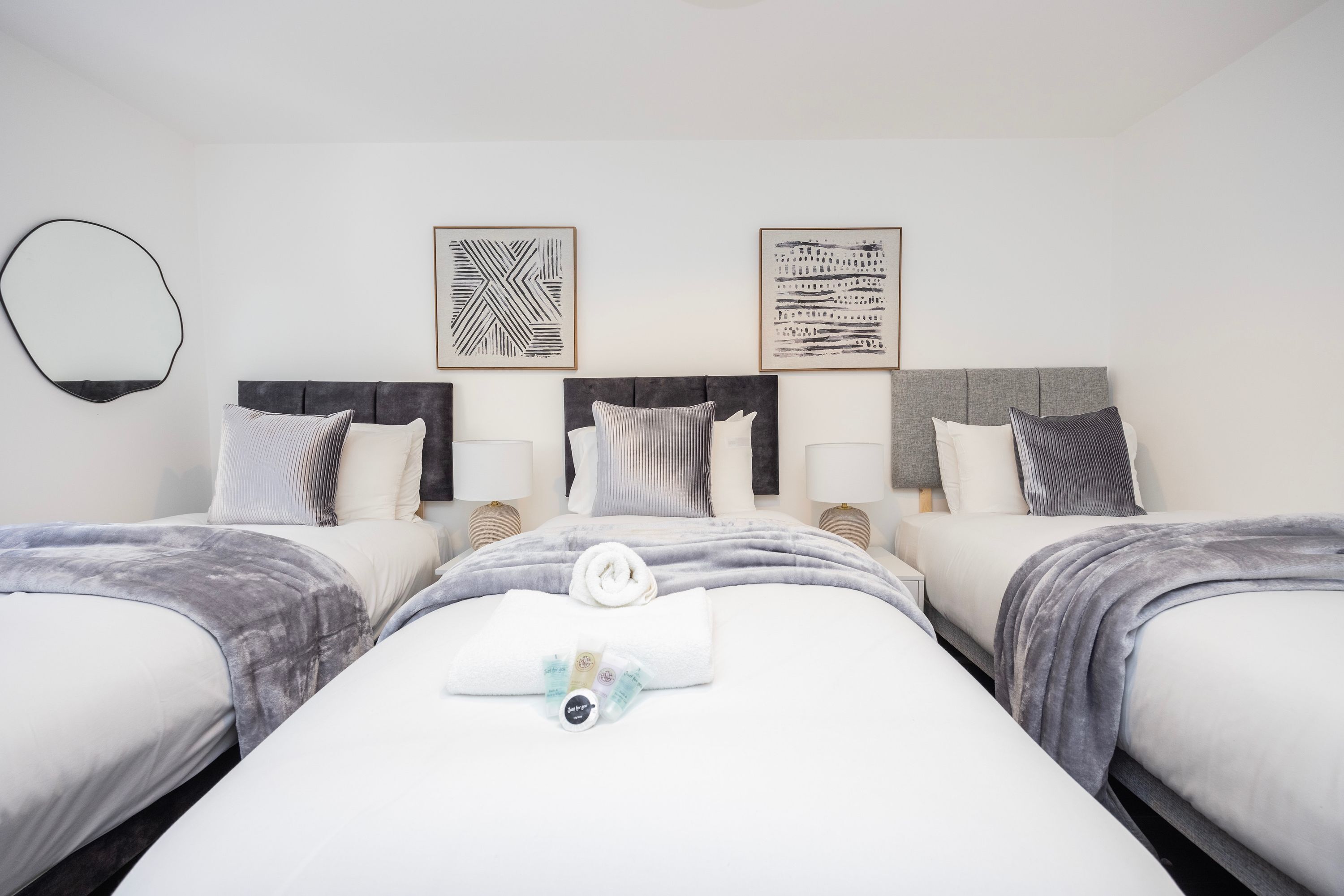 Apartment, Smoking | 4 bedrooms