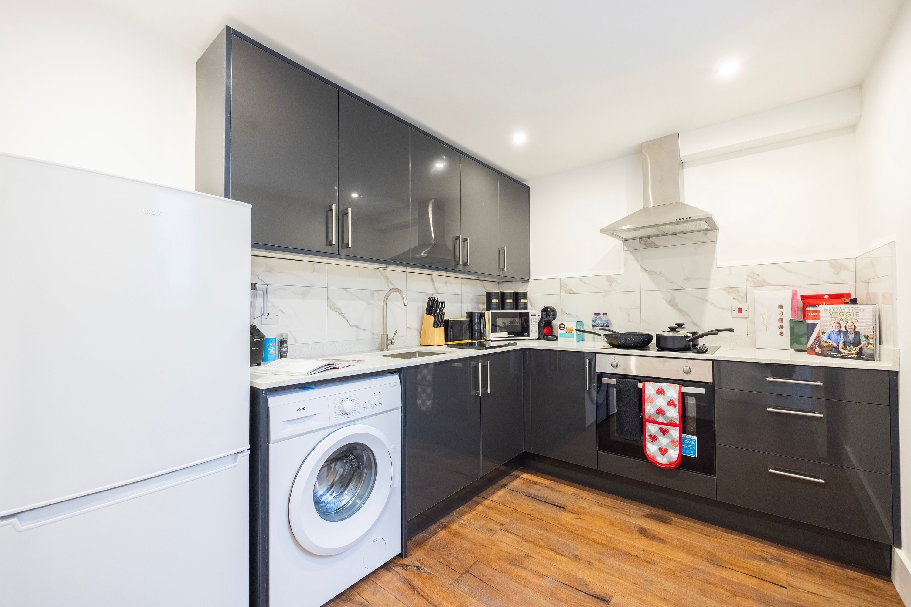 公寓, 吸煙房 | 4 間臥室