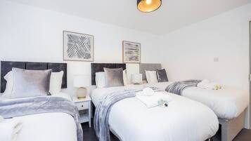 Appartement, fumeurs | 4 chambres