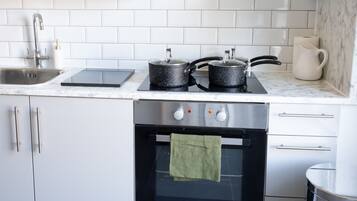 Apartment, Smoking | 2 bedrooms, Internet