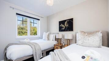 House | 4 bedrooms, Internet