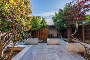 4 bedrooms, Internet - Large 4 Bed Townhouse in Uxbridge Sleeps 9 (Uxbridge)