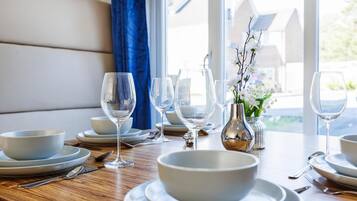 4 bedrooms, Internet