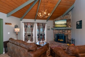 Smart TV, chimenea
