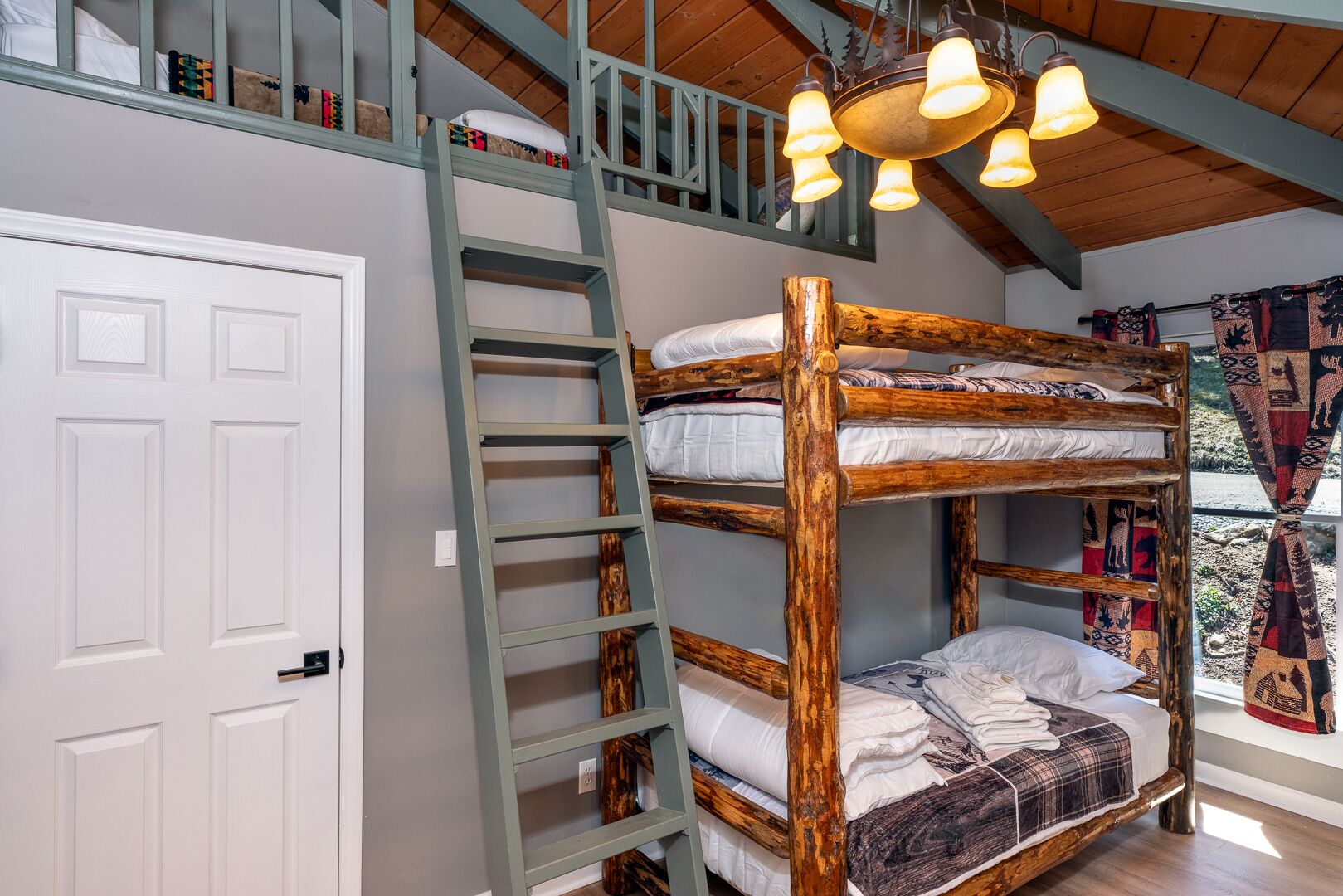 2 Schlafzimmer, B ügeleisen/Bügelbrett, WLAN, Bettwäsche