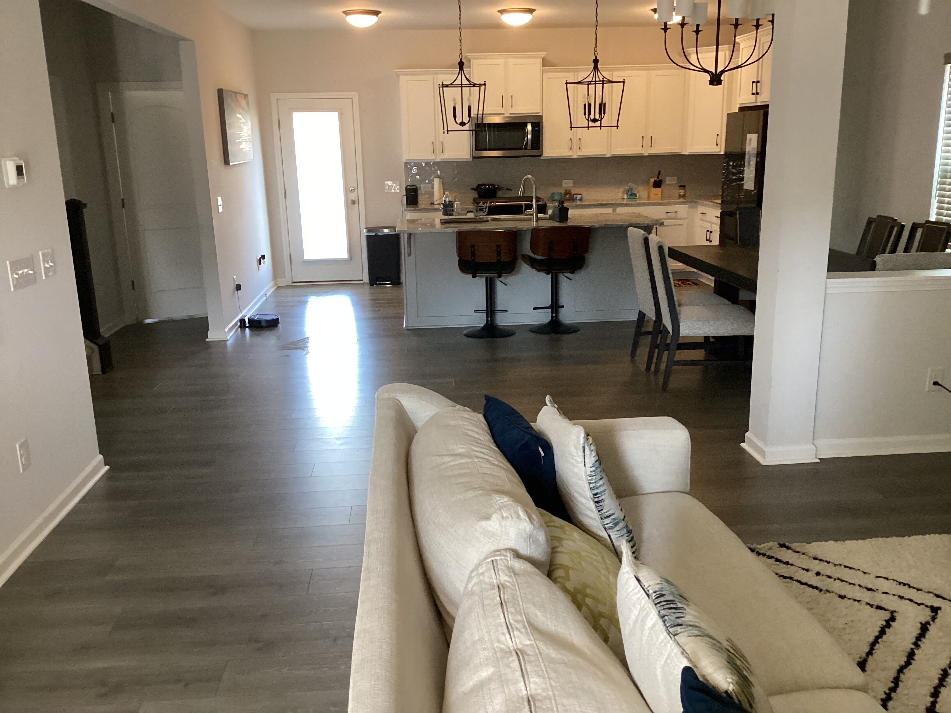 Solitude and comfort. Home away from home. Peaceful and family-friendly.