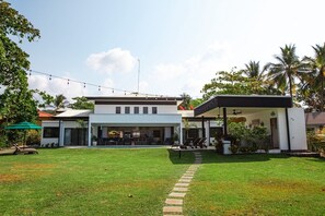 Extérieur
