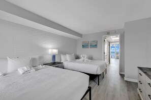 1 chambre, fer et planche à repasser, draps fournis