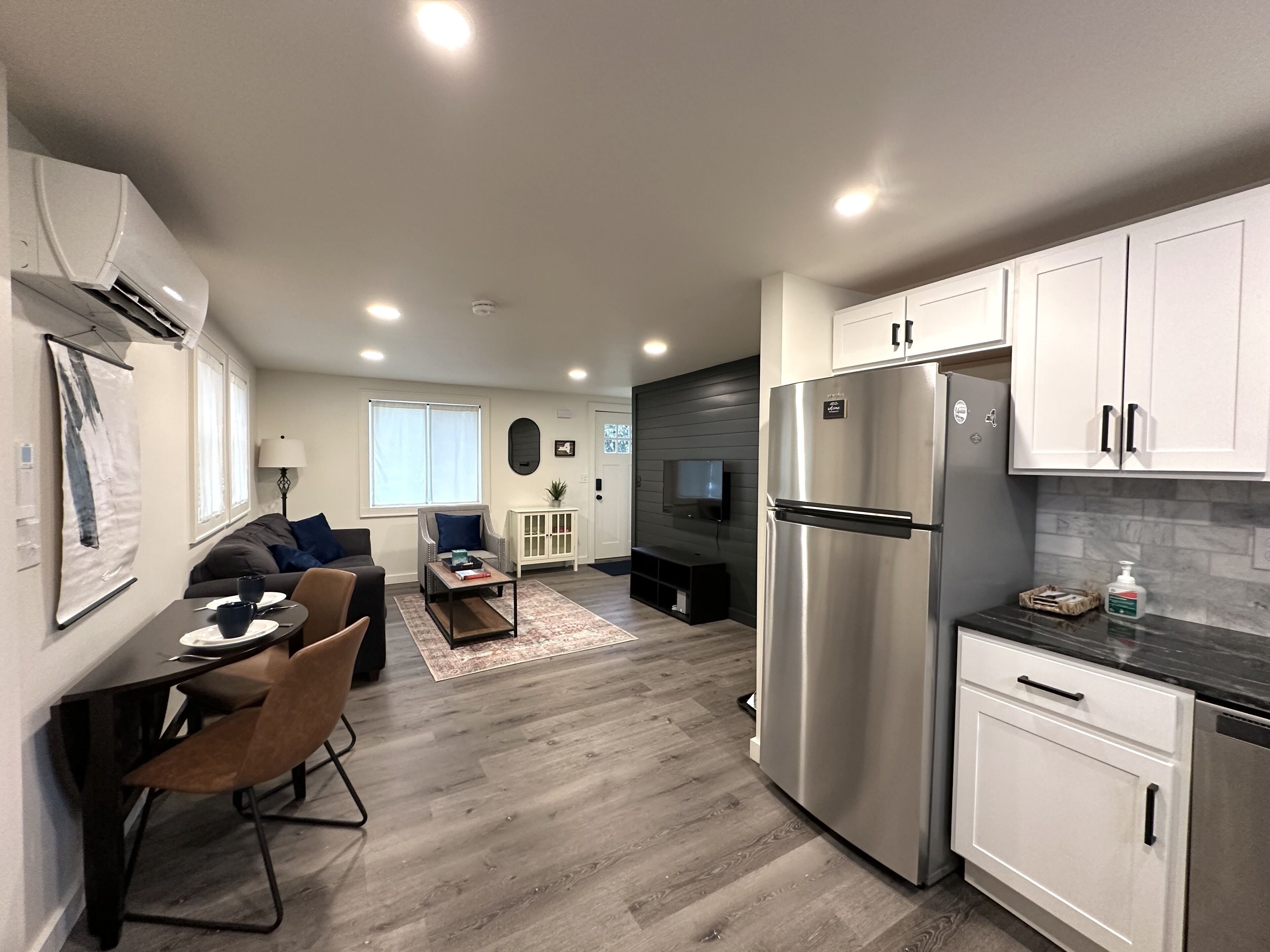 Smart TV, DVD player