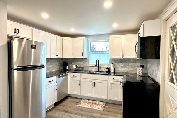 Frigorífic, microones, forn i placa de cuina