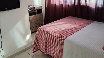 Apartamento básico | 2 quartos, Wi-Fi de cortesia, roupa de cama