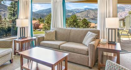 Best Life at the Lodge 1