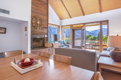 ํธ์์์์ ์ต๊ณ ์ ์ํ 1