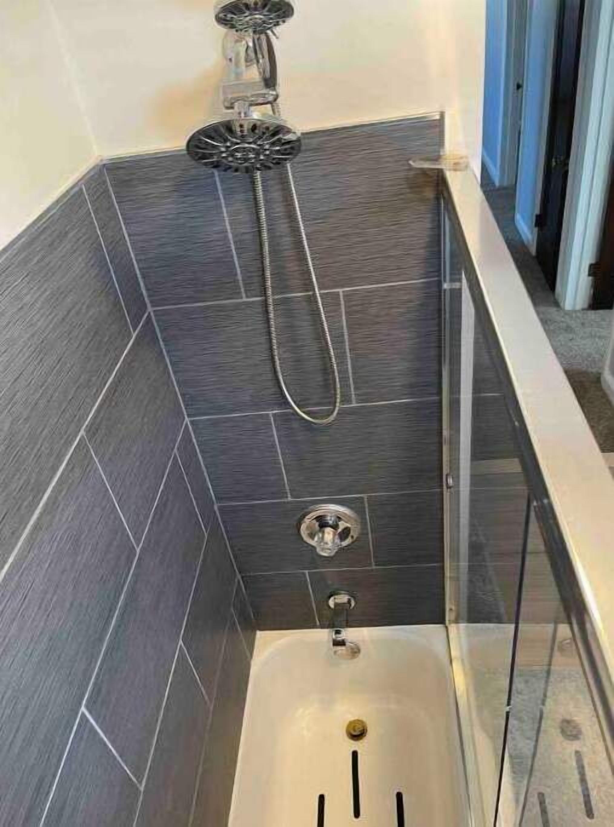 Suihku, pyyhkeet, vessapaperi