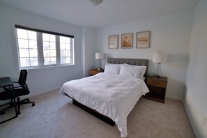 4 soverom, strykejern/-brett, wi-fi og sengetøy