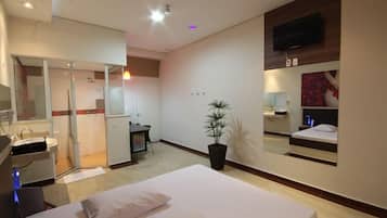 Suite | 1 bedroom, free WiFi, bed sheets