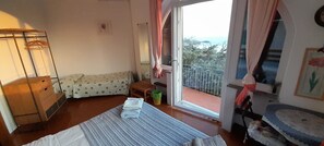 Room | 1 bedroom, premium bedding, down comforters, desk - Ai Canarbin  (Lerici)