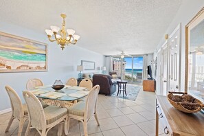 Dining - Pelican Beach 1115 (2-Bedroom Condo) (Destin)