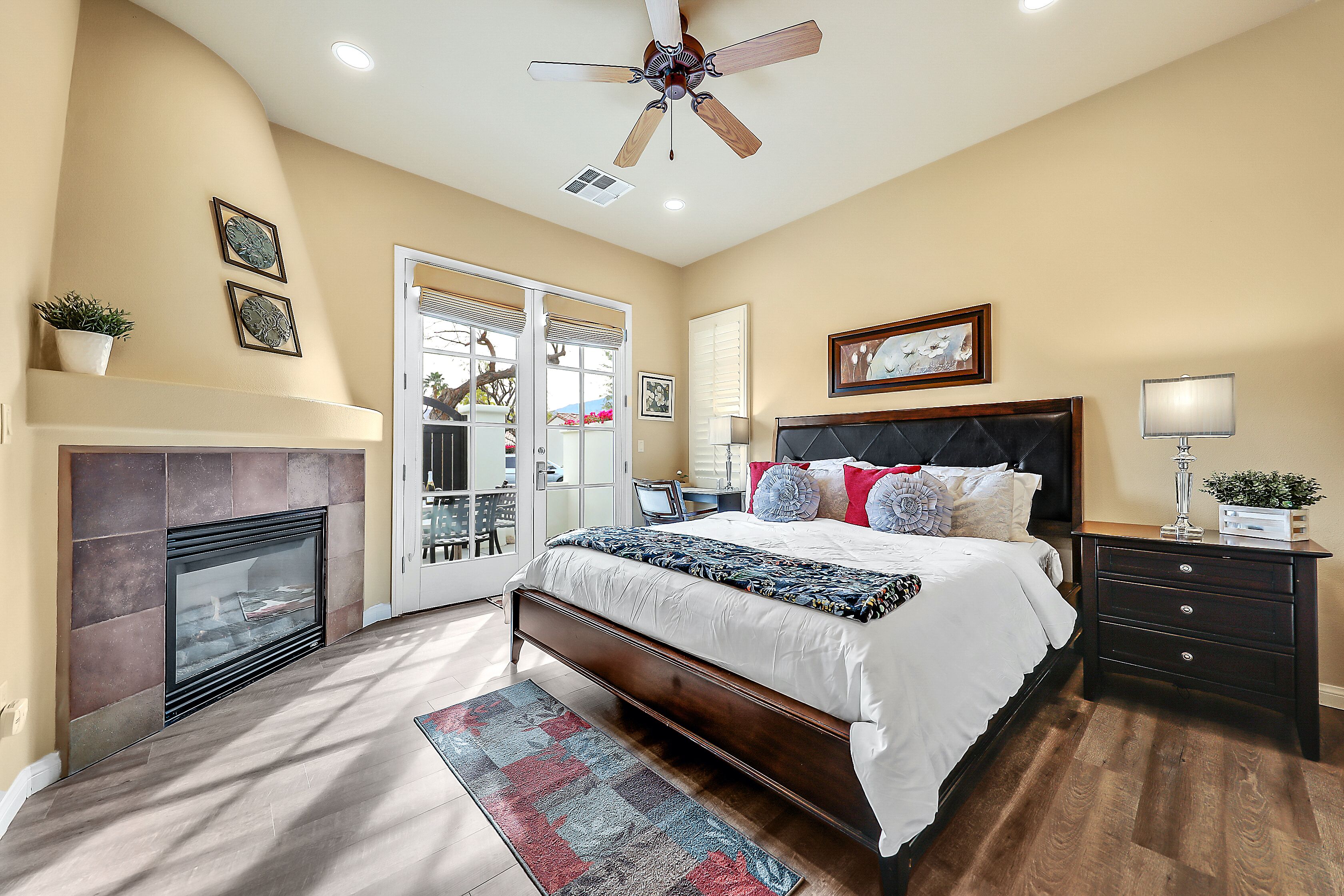 2 Schlafzimmer, Schreibtisch, Bügeleisen/Bügelbrett, kostenloses WLAN