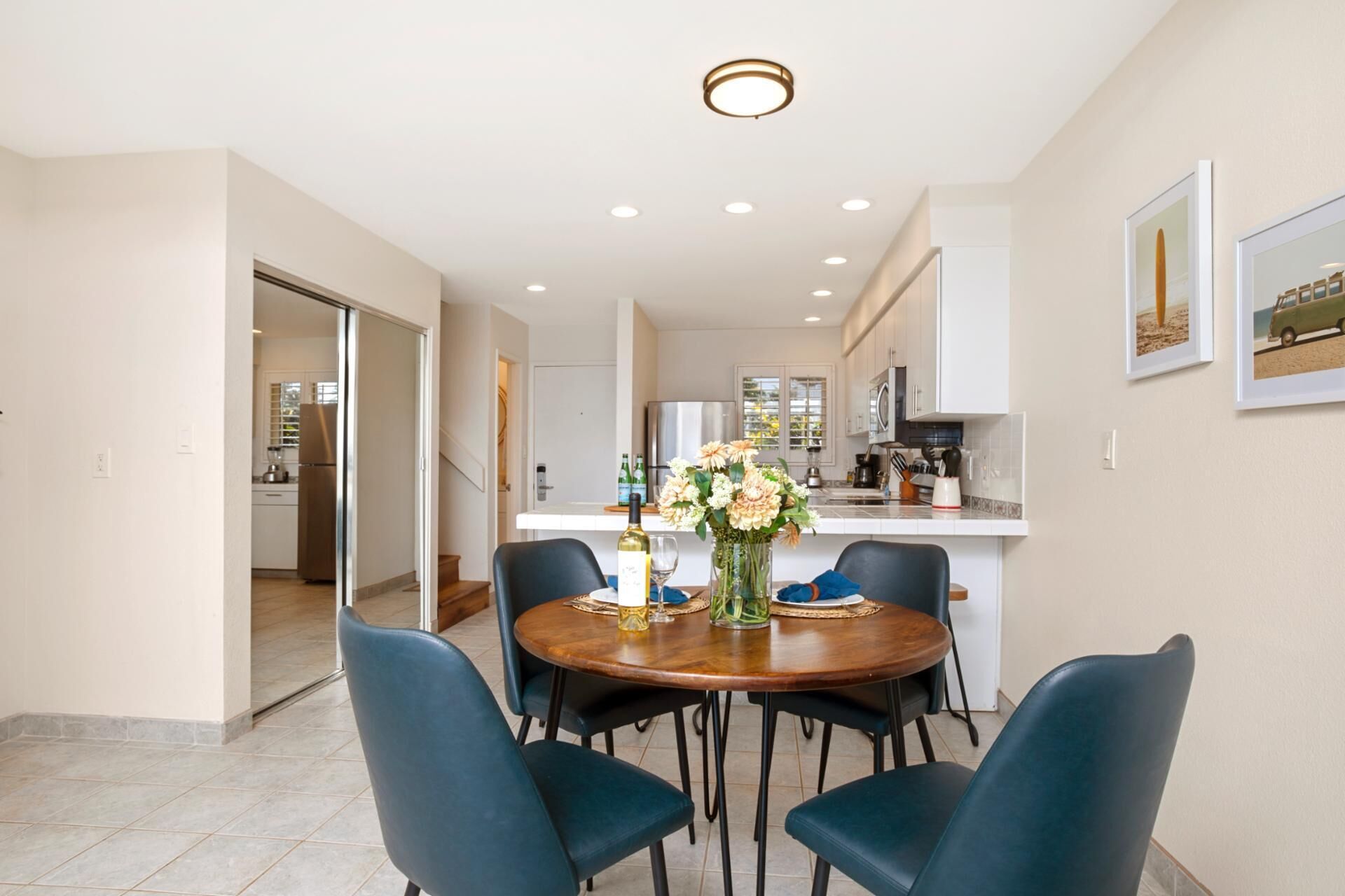 Villa, 4 Bedrooms (Oceanfront, Sleeps 12 (ML-1289)) | Dining