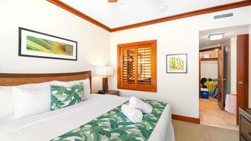 2 bedrooms, laptop workspace, iron/ironing board, bed sheets