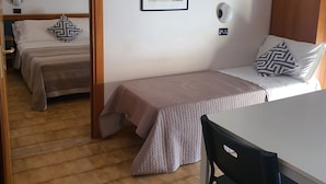 Standard Apartment, 1 Double Bed, Non Smoking, Garden Area | In-room safe, desk, bed sheets - Hotel Residence Fausta (Bellaria-Igea Marina)