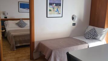 Standard Apartment, 1 Double Bed, Non Smoking, Garden Area | In-room safe, desk, bed sheets